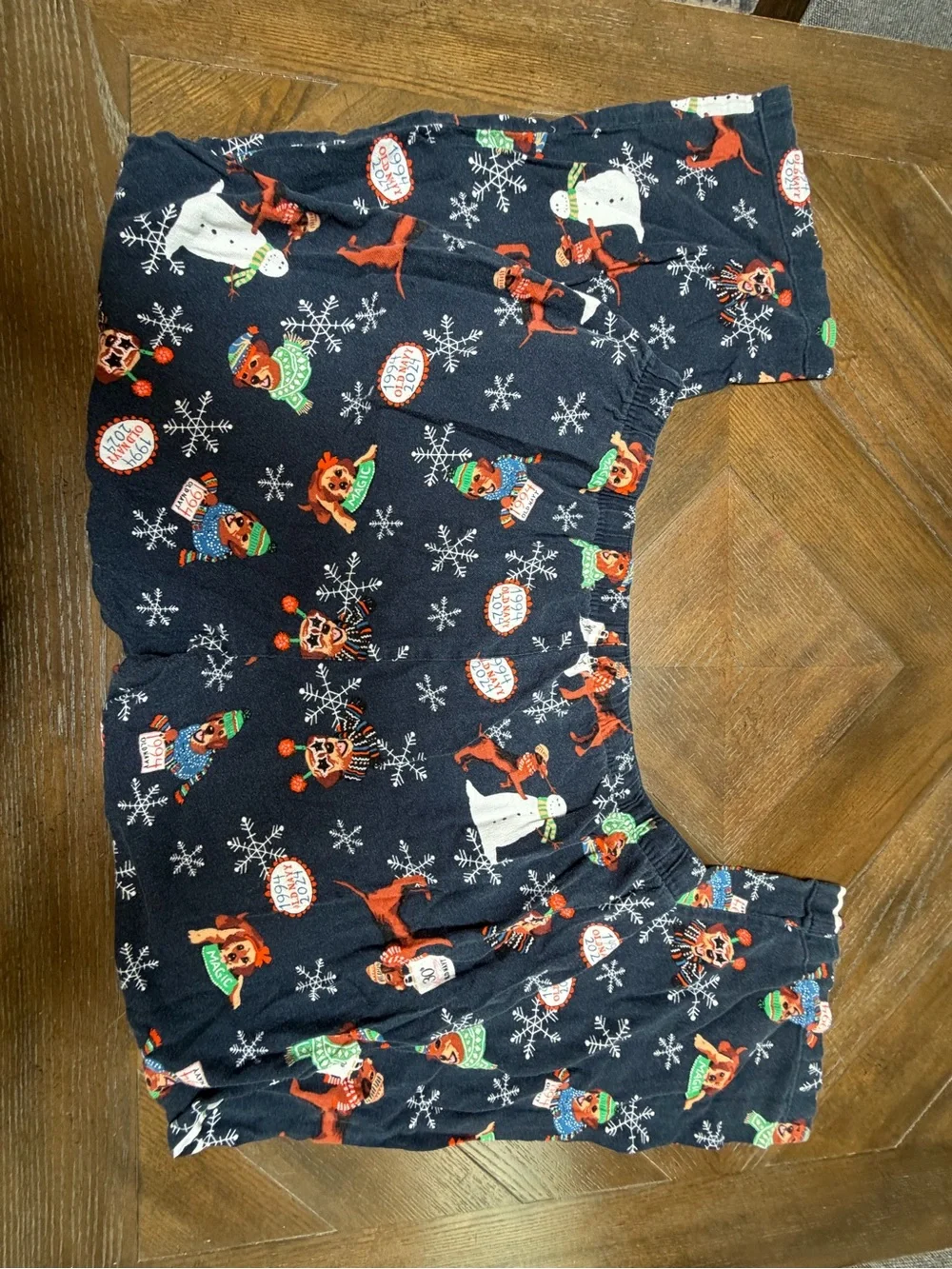 Old Navy Happy Holidays Christmas Pajama Set
